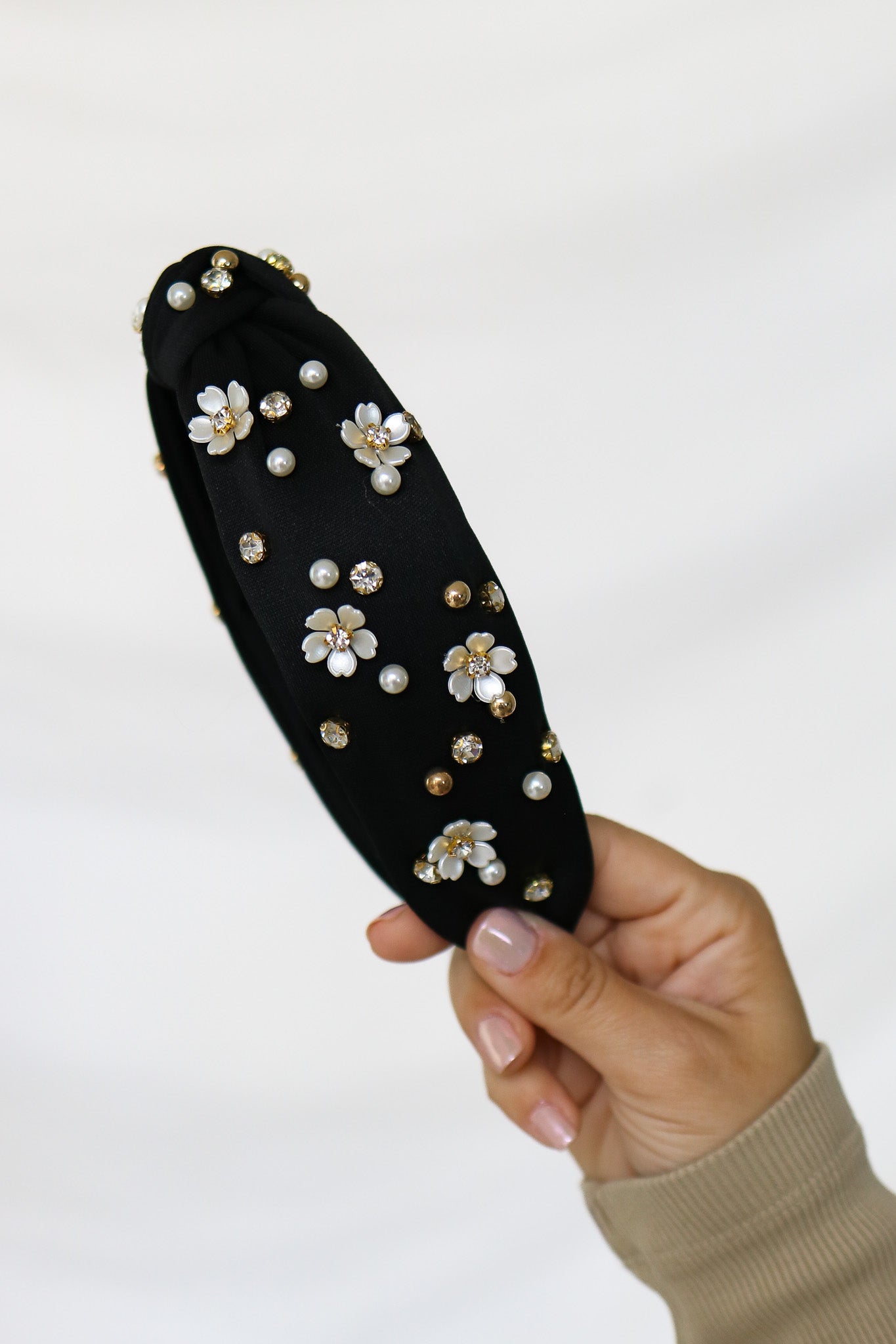 Daisy Pearl Knot Headband