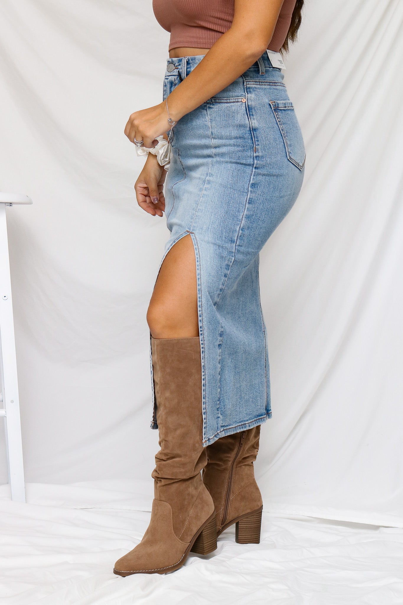 Heading That Way Denim Skirt (light wash)
