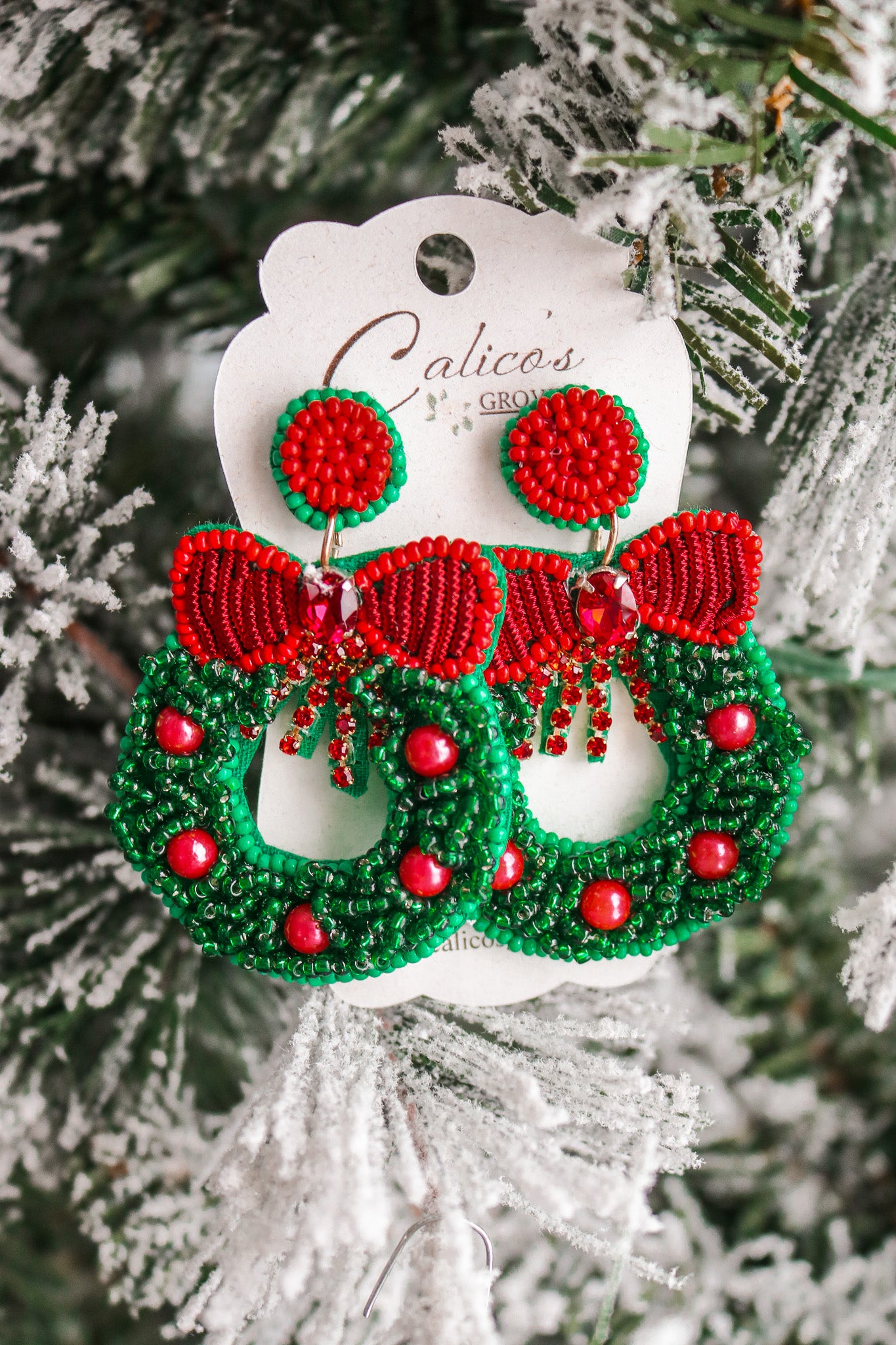 Holiday Wreath Beaded Earrings