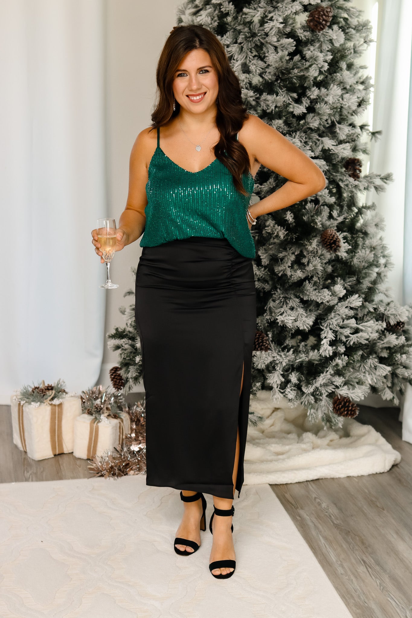 Home With You Sequin Top (hunter green)