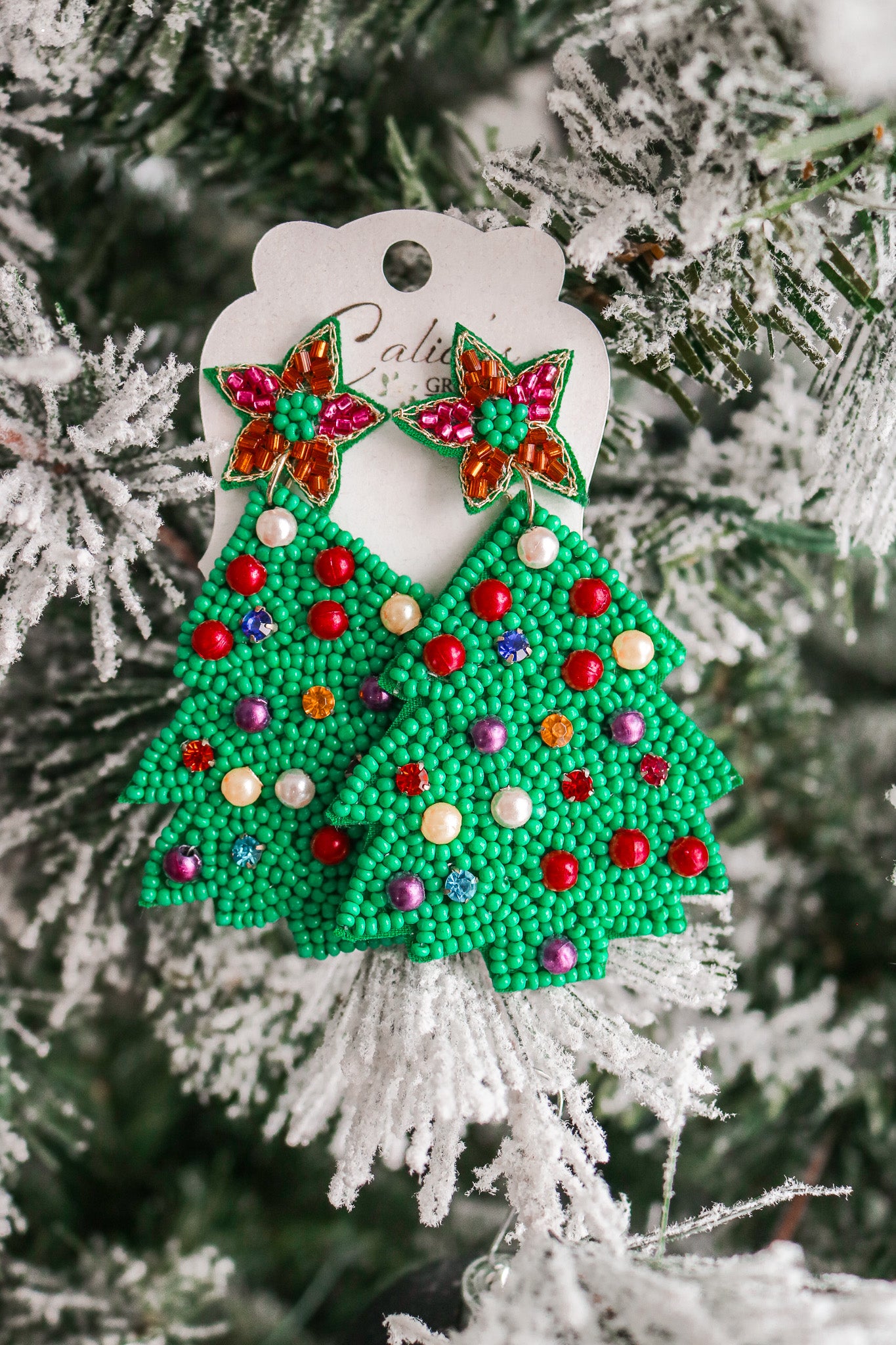 Christmas Tree Beaded Earrings (green)