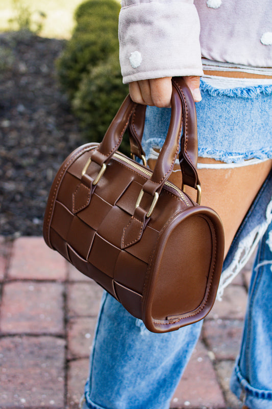 Headed Out Woven Purse (brown)