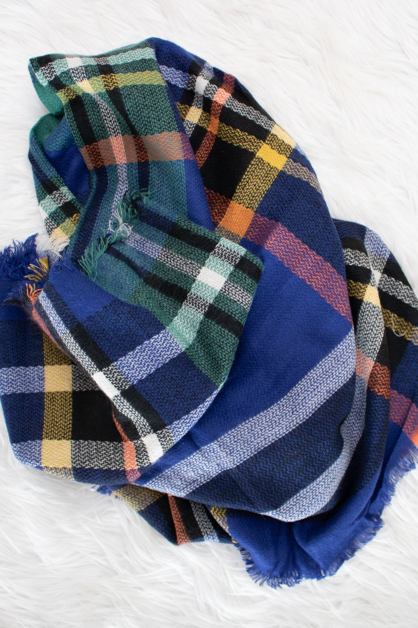 Blanket Scarf (navy/green) - Calico's Boutique
