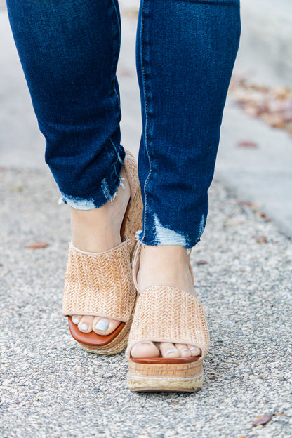 Buttoned Up Mid Rise KanCan Jeans (dark)